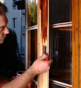 1. Что лучше: замена или ремонт деревянных окон?